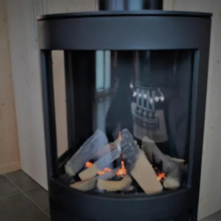 Lachende Eule هوهنتاورن