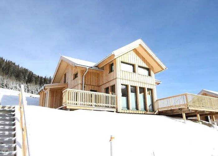 Lachende Eule הוהנטאורן